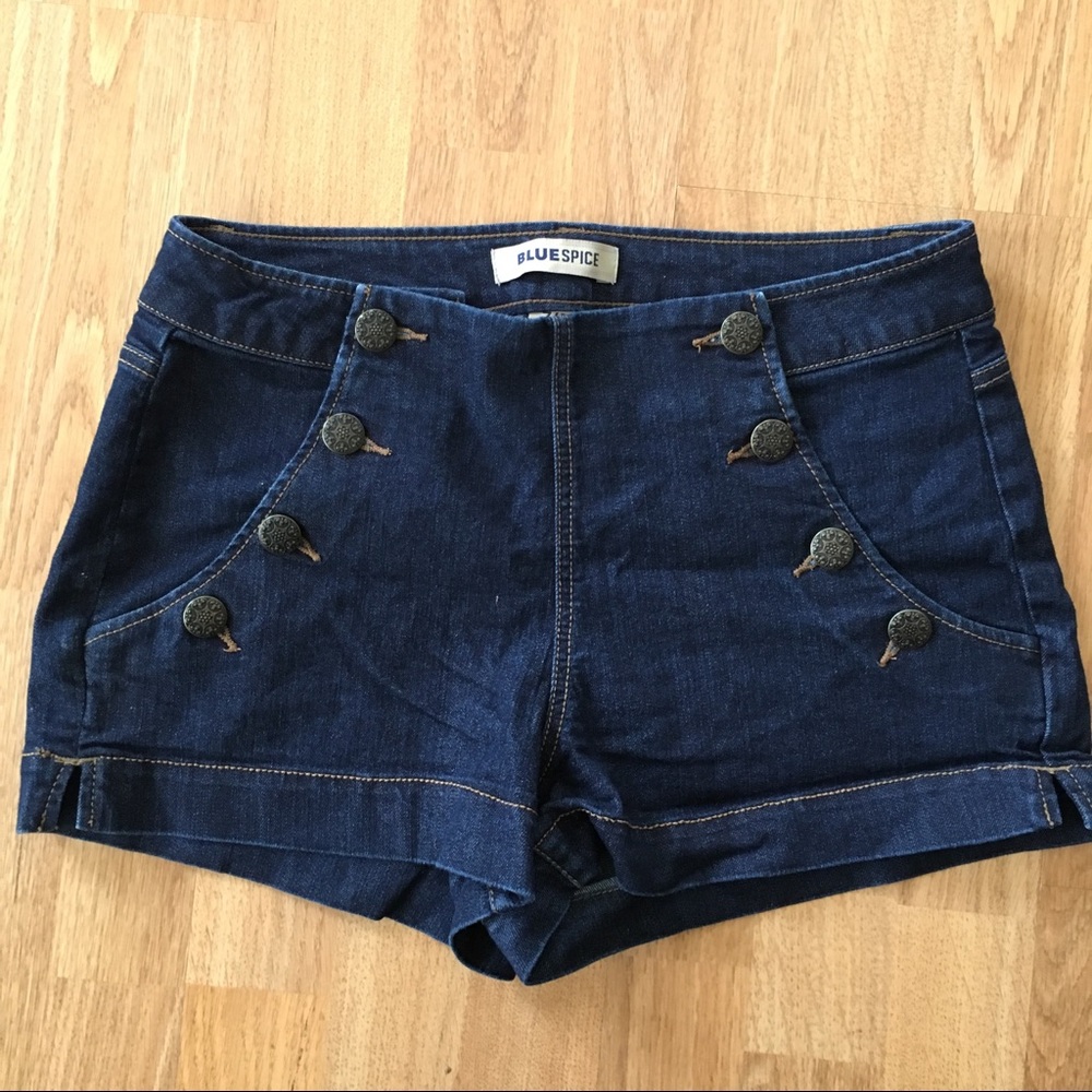 Women's, Junior’s high-waisted short-shorts